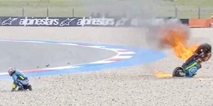Αναβάτης στο Moto GP εκσφεντονιζεται και η μηχανή παίρνει φωτιά
