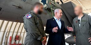 Ο Νετανιάχου κάλεσε τους κατοίκους της Τεχεράνης να φύγουν