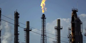 Οι πετρελαϊκοί κολοσσοί Eni, BP και Total Energies απομακρύνουν προσωπικό από το Ιράκ