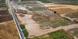Έντονη κακοκαιρία έπληξε την περιοχή του Δομοκού -Πλημμύρισαν αγροτικές εκτάσεις [εικόνες]