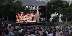 Μαγνητοσκοπημένες συναυλίες και παραστάσεις όπερας 