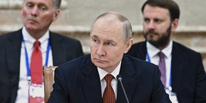 Ο Βλάντιμιρ Πούτιν στο οικονομικό συνέδριο Ευρασίας