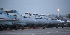 SU-34 σε αεροπορική βάση στη Ρωσία