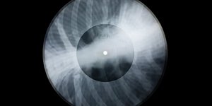 παράξενη, αυτοσχέδια τεχνολογία έγινε ένας τρόπος για να παρακάμψουν τη λογοκρισία στη Σοβιετική Ένωση / WIKIPEDIA