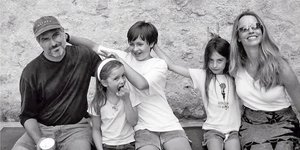 Μια φωτογραφία της οικογένειας Jobs σε ένα ταξίδι στο Ravello της Ιταλίας το 2003 