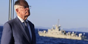 Επιθεώρηση του Στόλου από τον ΠτΔ Κ. Τασούλα και τον υπ. Άμυνας Ν. Δένδια