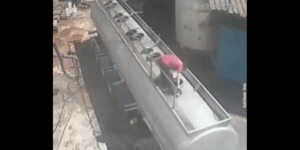 Ο 27χρονος εργάτης τραυματίστηκε σοβαρά όταν άνοιξε καπάκι βυτιοφόρου με τσιγάρο στο στόμα