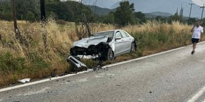 Σύγκρουση αυτοκινήτου στη Καλαμπάκα