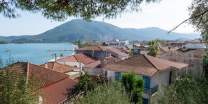 βονιτσα στεγες σπιτιων