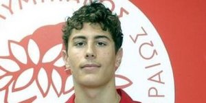 Χρυσό μετάλλιο ο Ανδριαδάκης στο skin race των 50μ. ελεύθερο