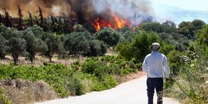Φωτιά στην ανατολική Αττική