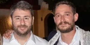 Ο Νίκος Ανδρουλάκης με τον γραμματέα ΝΕ Ηρακλείου ΠΑΣΟΚ, Λάμπρο Αντωνόπουλο