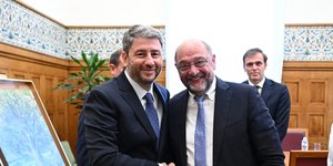 Χειραψία Νίκου Ανδρουλάκη και Μάρτιν Σουλτς