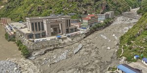  Η στάθμη 25 ποταμών στην Κίνα ξεπέρασε τα ασφαλή επίπεδα μετά τις καταρρακτώδεις βροχές