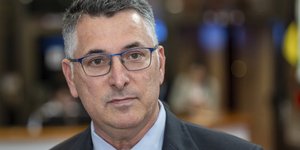 Γκίντεον Σάαρ