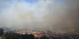 Καίει για 3η ημέρα η φωτιά στην Κύπρο