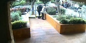 Προσποιούνταν τους λογιστές και εξαπατούσαν ηλικιωμένους στην νοτιοανατολική Αττική
