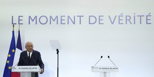 Ο Γάλλος πρωθυπουργός Φρανσουά Μπαϊρού παρουσιάζει το σχέδιο του προϋπολογισμού 2026