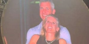 Kiss Cam στη συναυλία των Coldplay