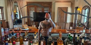 Οι κοιλιακοί του Drake σχολιάστηκαν πολύ από τους χρήστες στα social 