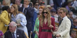 Πριγκίπισσα Βεατρίκη, Σάρα Φέργκιουσον, Έντι Ρεντμέιν, Χάνα Μπάγκσαουε