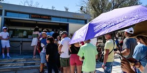 Εκδοση εισιτηρίων για Ακρόπολη 