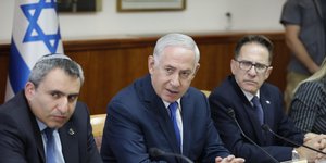 Zεεβ Έλκιν και Μπενιαμίν Νετανιάχου