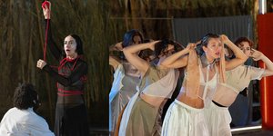 Έλενα Τοπαλίδου και Κλέλια Ανδριολάτου στο Αρχαίο Θέατρο Επιδαύρου