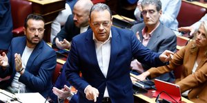 Ο πρόεδρος του ΣΥΡΙΖΑ - ΠΣ, Σωκράτης Φάμελλος στα έδρανα της Βουλής