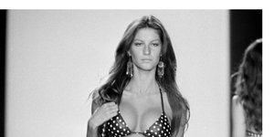 To ρετρό μπικίνι που βλέπουμε παντού το φετινό καλοκαίρι -Πουά και statement