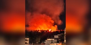Φωτιά στο Ποικίλο Όρος στο Καματερό