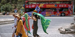 Βόλτα στην Ακρόπολη, εν μέσω καύσωνα