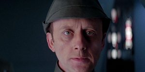 O Κένεθ Κόλεϊ σε σκηνή του Star Wars