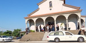 Η κηδεία του 2χρονου κοριτσιού στη Λεύκα Αγρινίου 