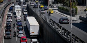 Κίνηση οχημάτων στον Κηφισό