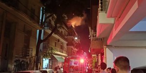 Μεγάλη φωτιά τα ξημερώματα σε διαμέρισμα στον Λυκαβηττό