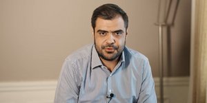 Π. Μαρινάκης στο 5ο briefing για τους πολίτες: Το πακέτο της ΔΕΘ, οι διακοπές και το αιώνιο δίλημμα πίτσα ή σουβλάκι