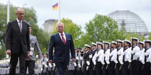 Ο Γερμανός καγκελάριος, Φρίντριχ Μερτς υποδέχτηκε στο Βερολίνο τον βασιλιά της Ιορδανίας Αμπντάλα Β'