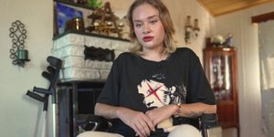 Σε αναπηρικό αμαξίδιο το μοντέλο που βρέθηκε ετοιμοθάνατο στο Ντουμπάι