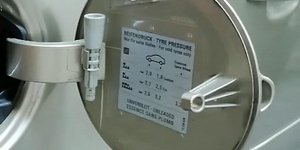 Τάπα ρεζερβουάρ αυτοκινήτου