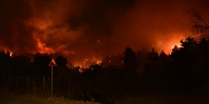 Μεγάλη φωτιά στον Ωρωπό