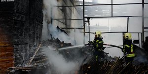 Καταστροφές σε κτίρια στην Ουκρανία ύστερα από μεγάλη πυραυλική επίθεση της Ρωσίας