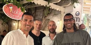 Συνάντηση Ζήση, Παπαλουκά, Σπανούλη και Πρίντεζη στην Αντίπαρο