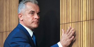 Θρίλερ με την έκδοση του Μολδαβού ολιγάρχη Βλαντ Πλαχότνιουκ