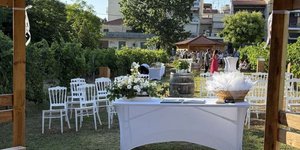 Γαμος στον αστικό αμπελώνα Θεσσαλονικης 