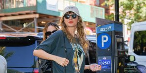 Η Τέιλορ Σουίφτ το ήξερε πρώτη -Η τάση στις τσάντες που θα βλέπουμε παντού το φθινόπωρο