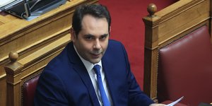 Θάνος Πετραλιάς