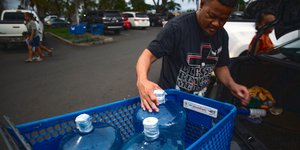 Χιλή-Ισημερινός-Περού: Εκκενώσεις στα Γκαλαπάγκος, τη Νήσο του Πάσχα και τα λιμάνια του Περού εν αναμονή του τσουνάμι