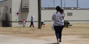 Απελάσεις μεταναστών στις ΗΠΑ