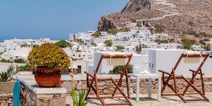 ξαπλωστρες θεα φολεγανδρος